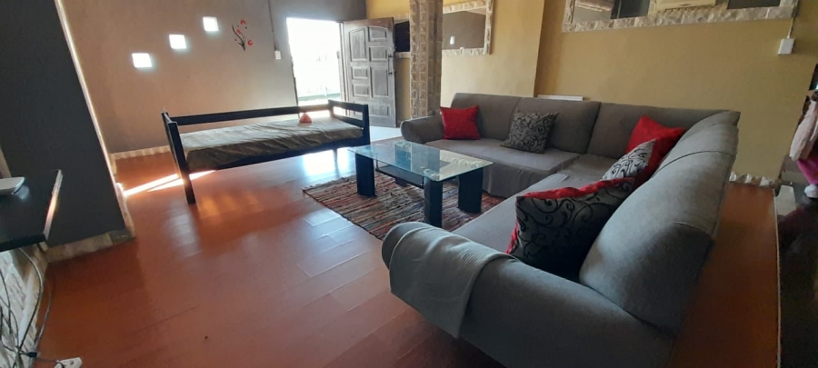 5 Bedroom Property for Sale in La Hoff North West